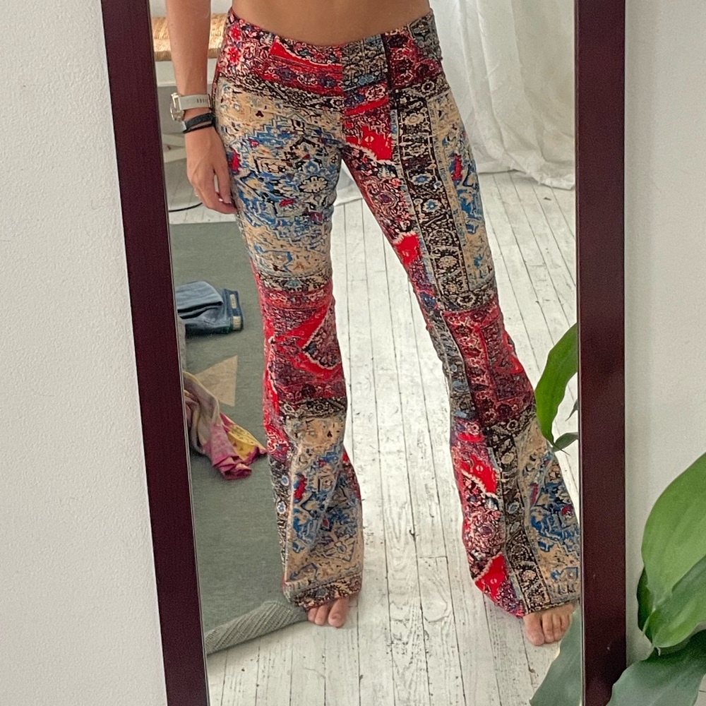 Free People Stretchy patterned flares
